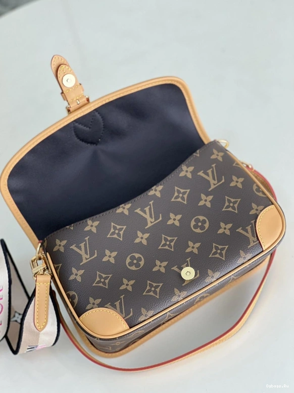 Nano Diane VUITTON LOUIS 0409